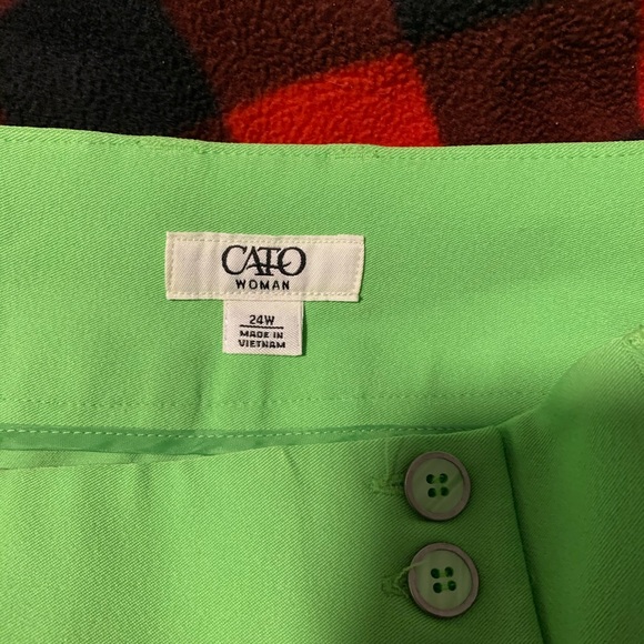 Capris - Picture 3 of 7